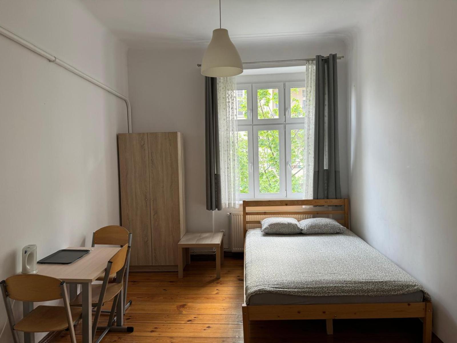Lilia House Hostel *