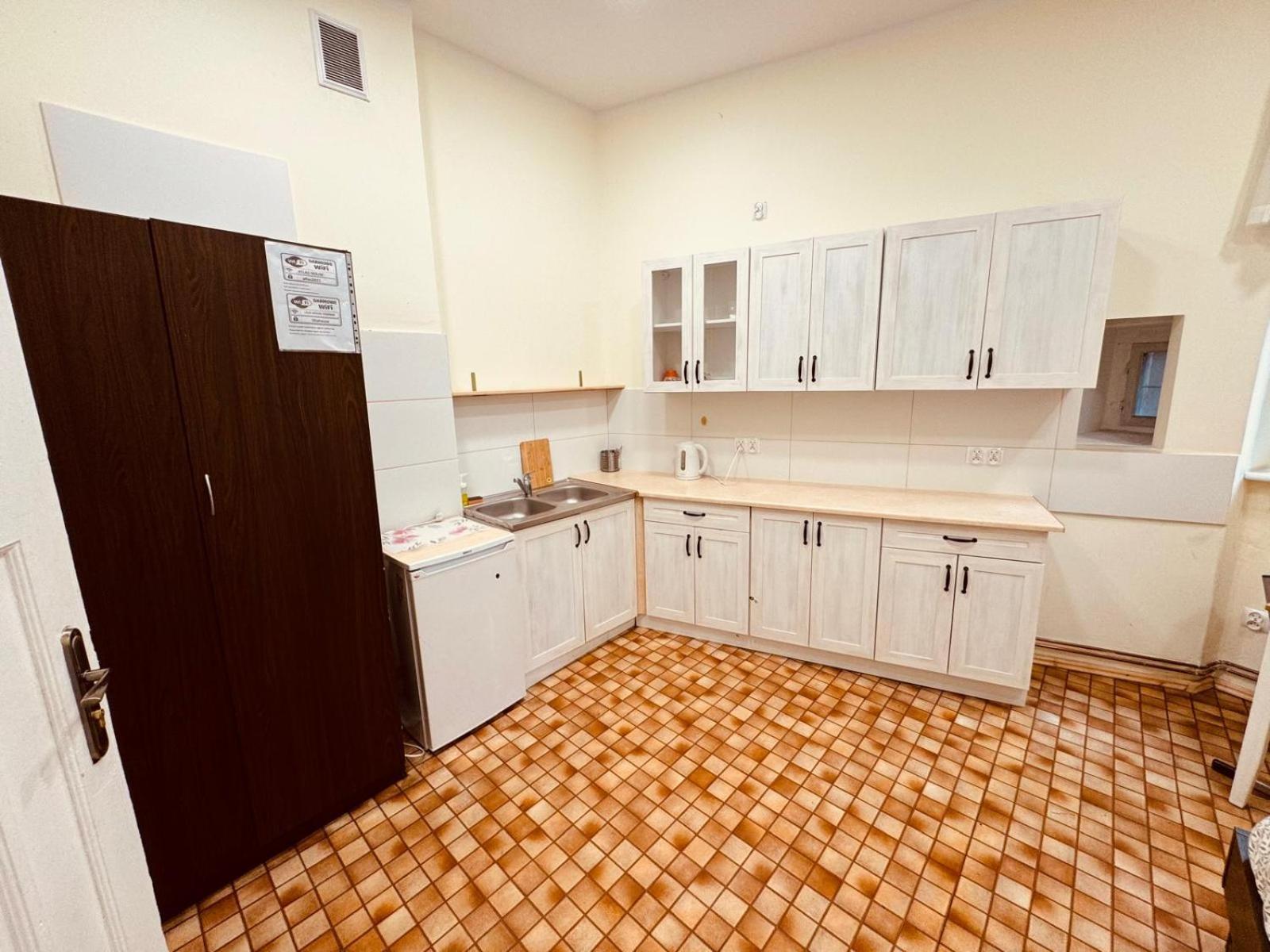 Lilia House Albergue